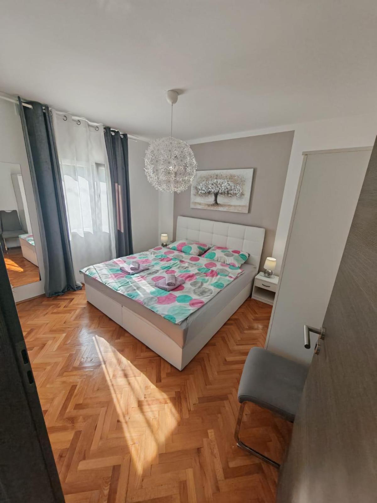 Apartamento Sun House Brzac Exterior foto