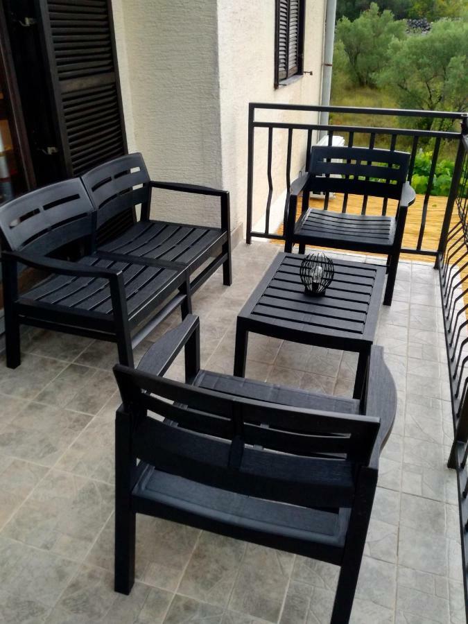 Apartamento Sun House Brzac Exterior foto