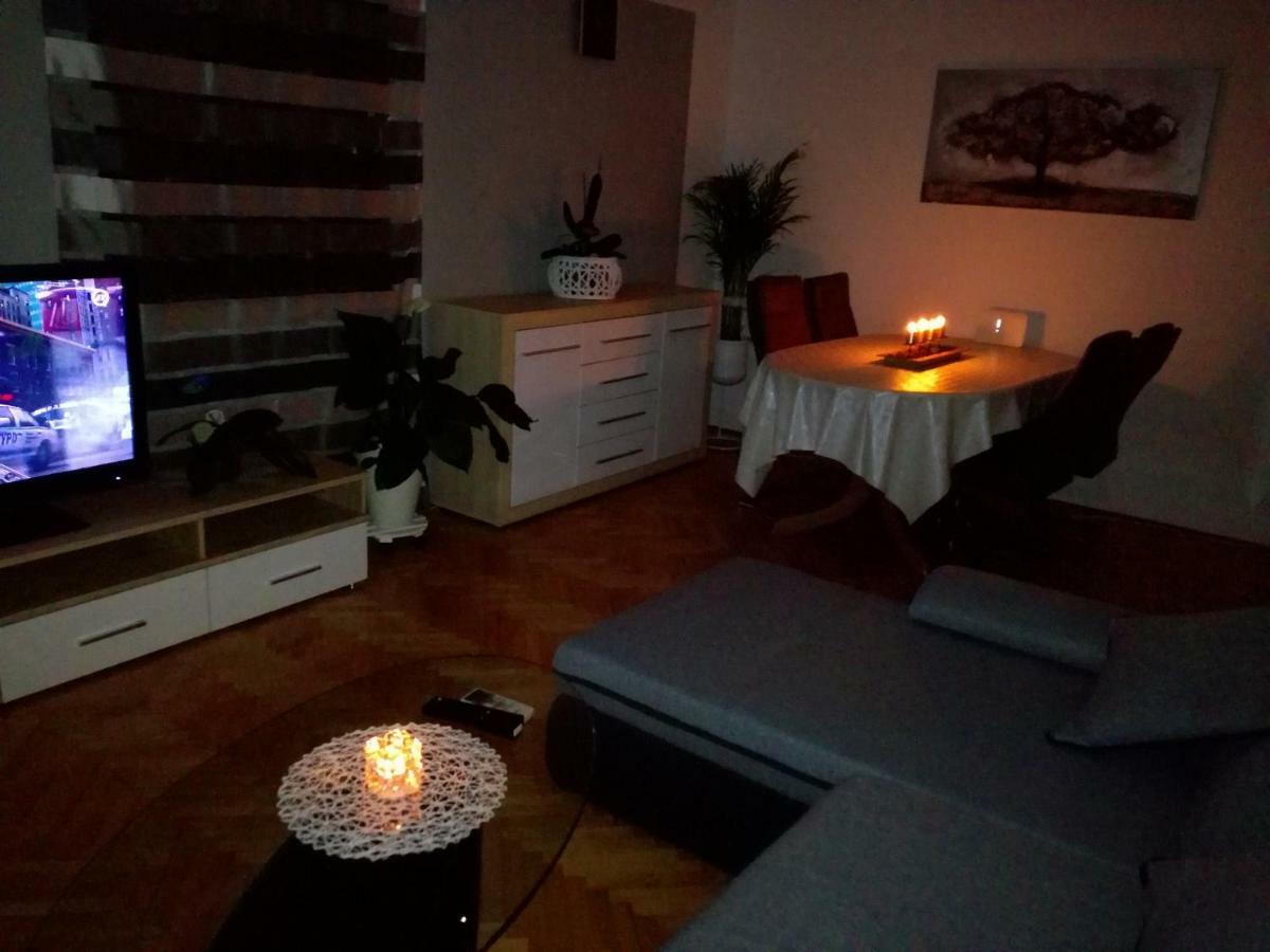 Apartamento Sun House Brzac Exterior foto