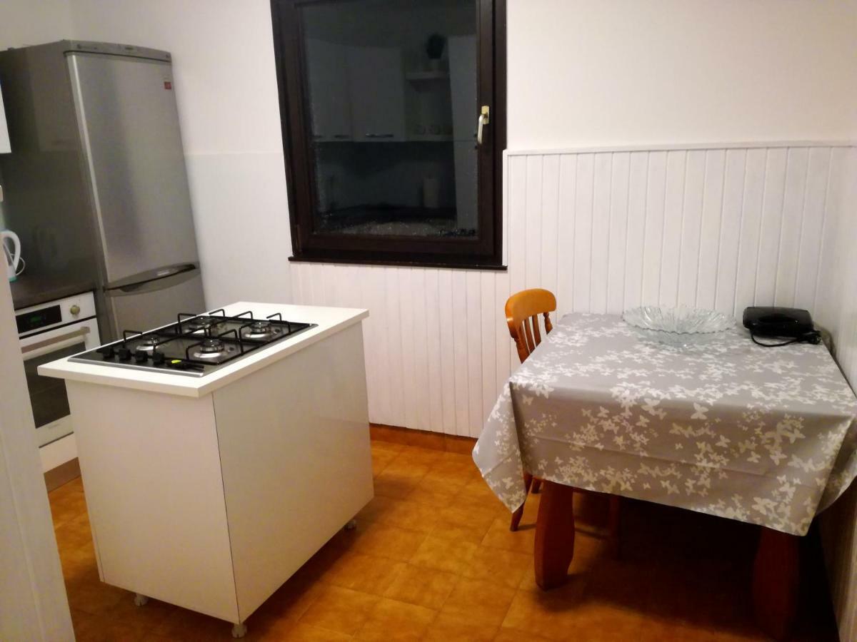 Apartamento Sun House Brzac Exterior foto